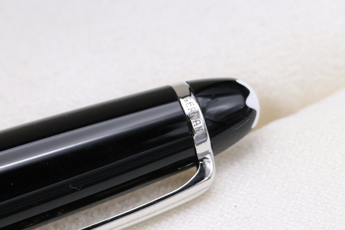 Montblanc Meisterstück 164 Classique Platinum-Coated Ballpoint Pen