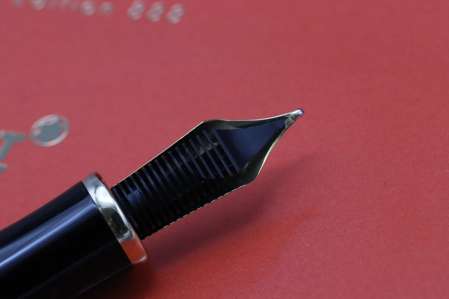 Montblanc Year of the Golden Dragon 888 Meissen Fountain Pen - UNUSED