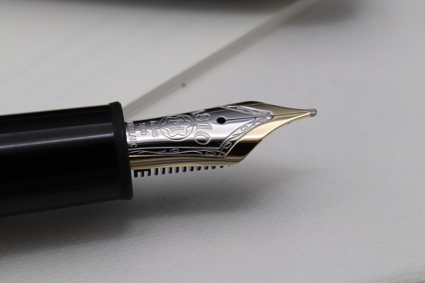 Montblanc Meisterstuck 146 LeGrand Platinum-Coated Fountain Pen - Fine Nib