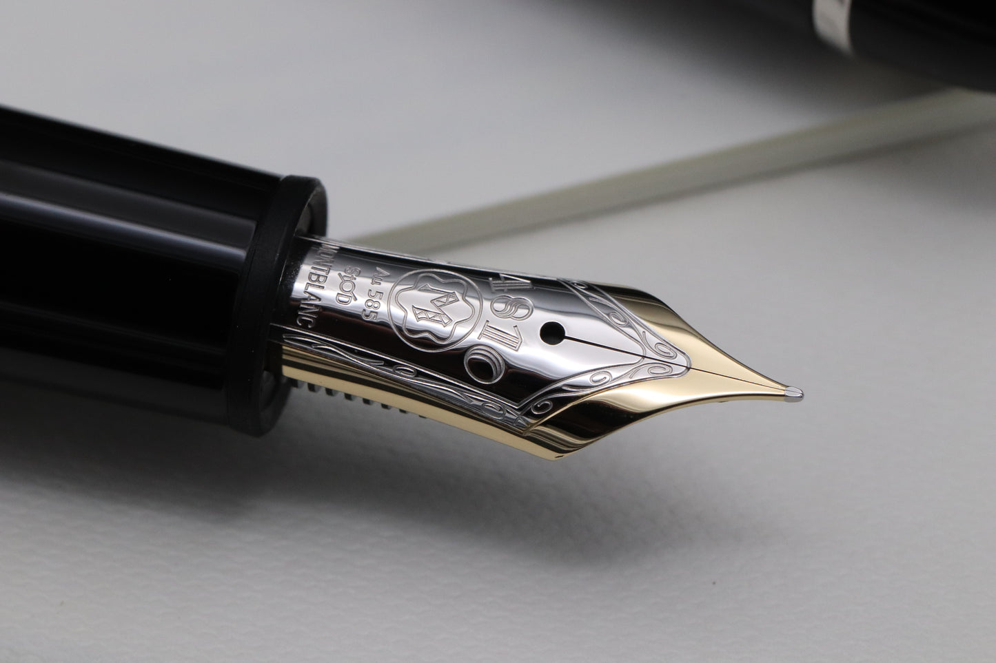 Montblanc Meisterstuck 146 LeGrand Platinum-Coated Fountain Pen - EF Nib