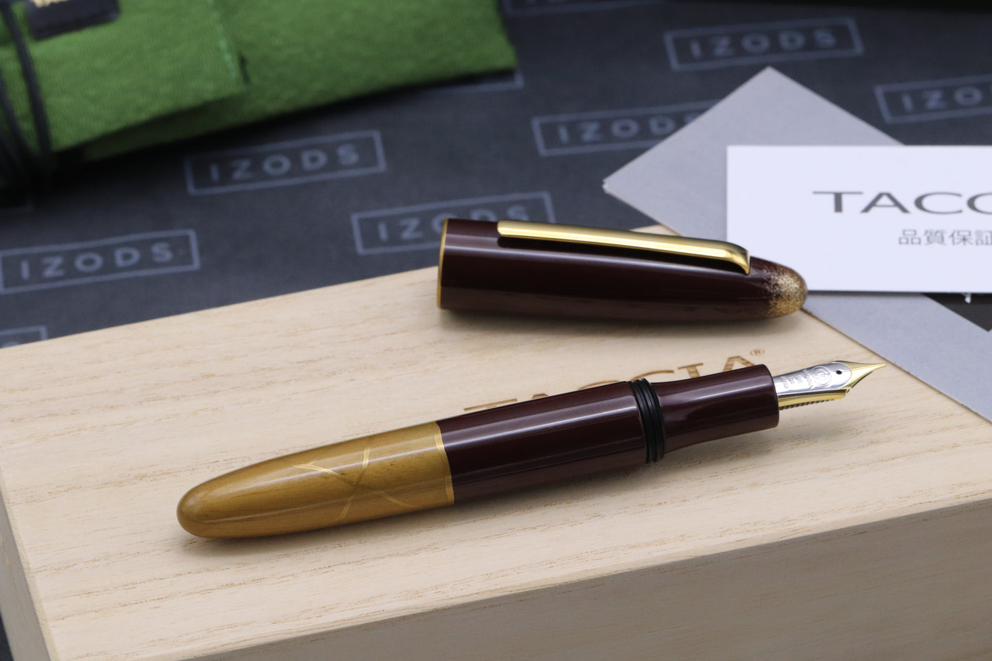 Taccia Kin-tsugi Azukinezu Urushi LE50 Fountain Pen - DIPPED