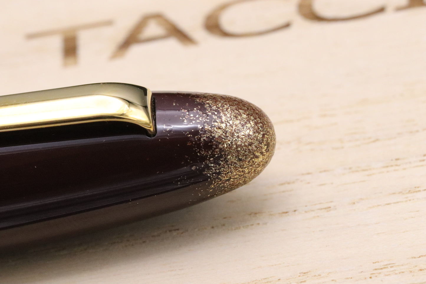 Taccia Kin-tsugi Azukinezu Urushi LE50 Fountain Pen - DIPPED