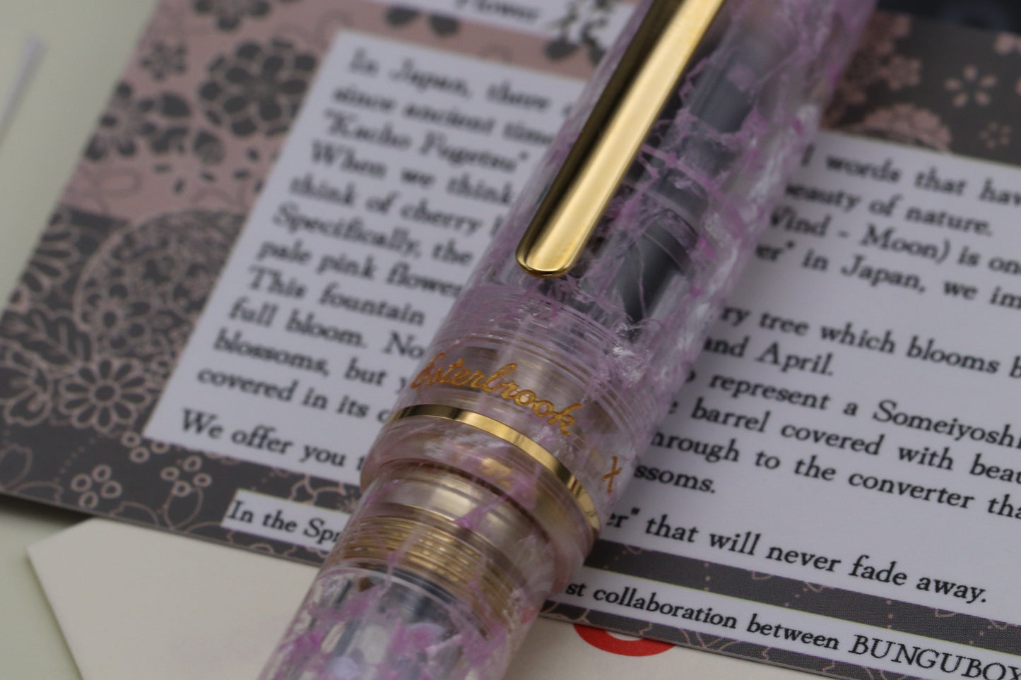 Esterbrook x BunguBox Estie Kachofugetsu Flower Fountain Pen - Medium Nib
