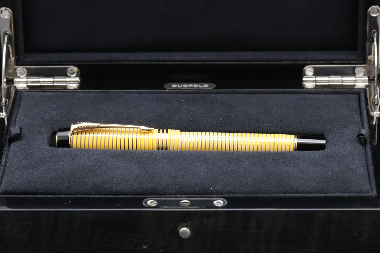 Parker Duofold Centennial 'Bumblebee' Limited Edition Fountain Pen - UNUSED