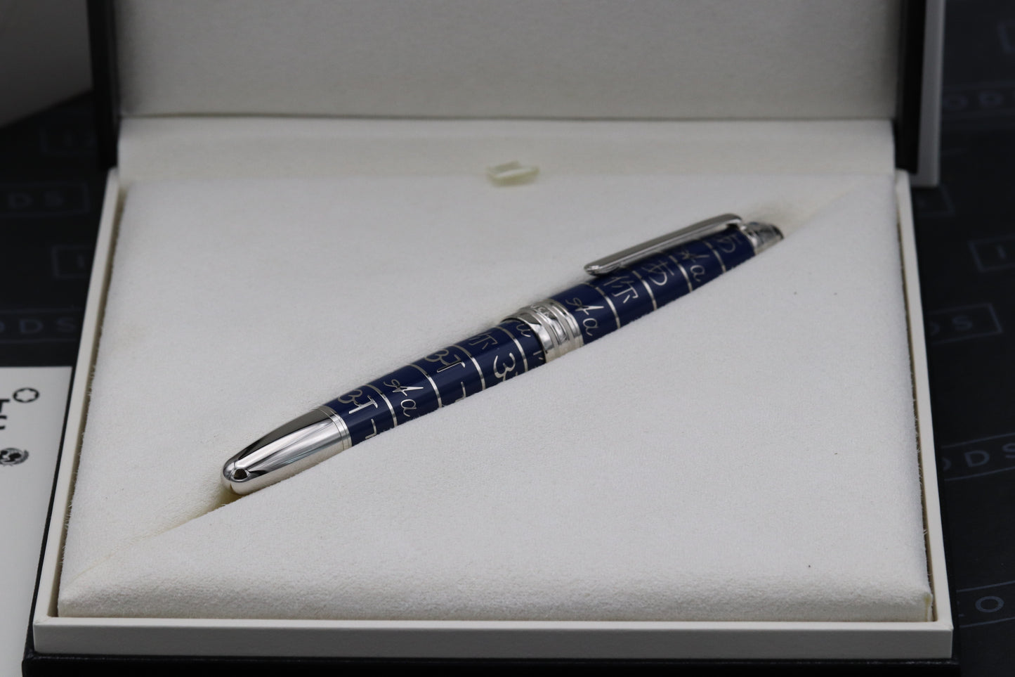 Montblanc Meisterstuck LeGrand UNICEF 2017 Solitaire Fountain Pen - UNUSED