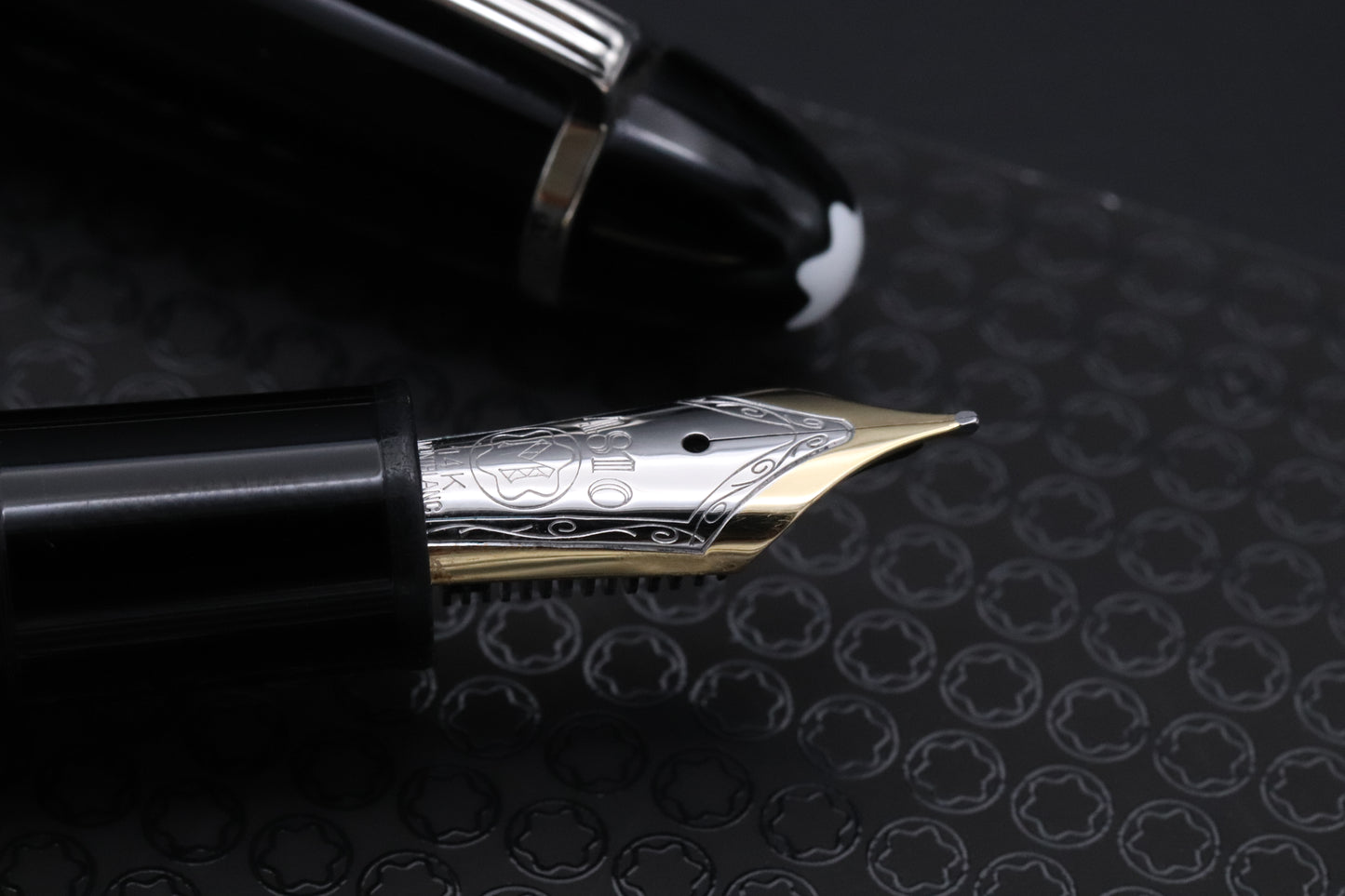 Montblanc Meisterstuck 146 LeGrand Platinum Coated Fountain Pen - Fine Nib