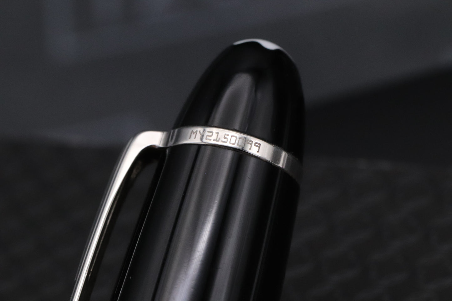 Montblanc Meisterstuck 146 LeGrand Platinum Coated Fountain Pen - Fine Nib
