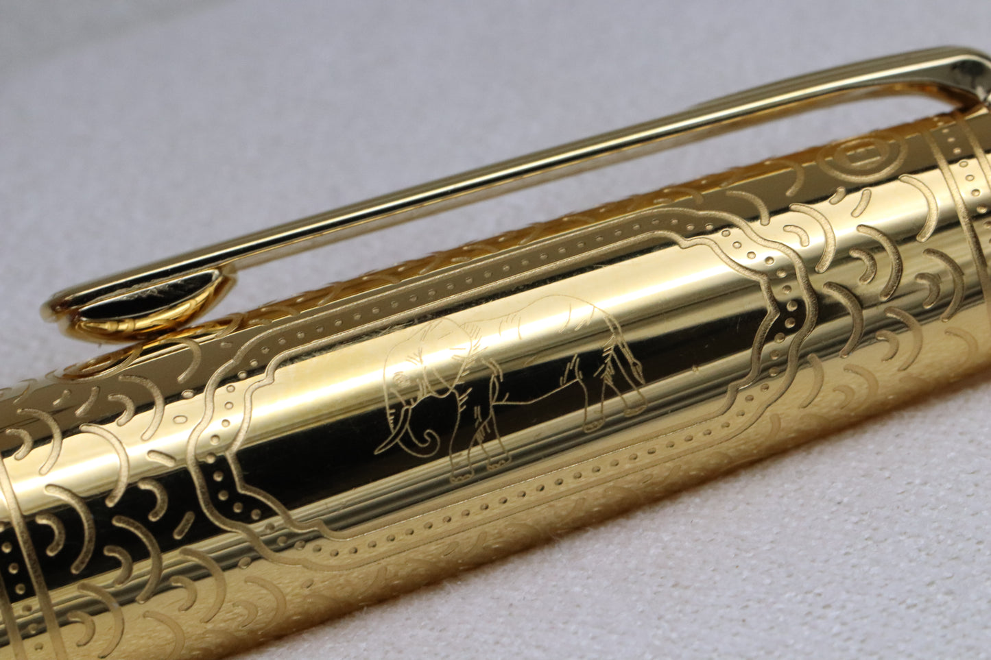 Montblanc Meisterstuck Classique Around The World in 80 Days Doue Fountain Pen - BB