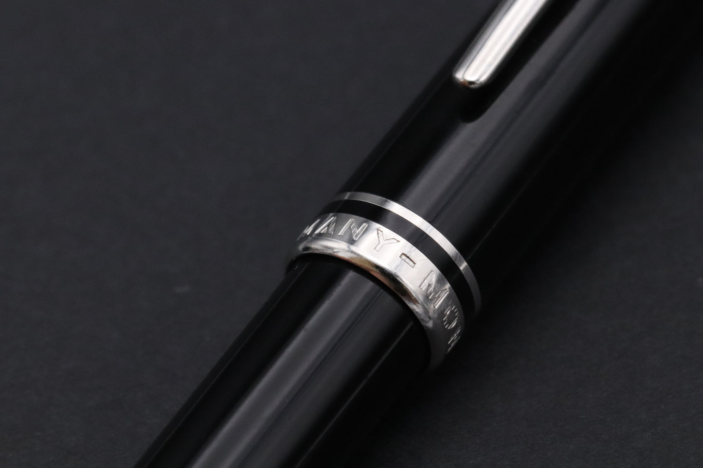 Montblanc Cruise Collection Black Ballpoint Pen