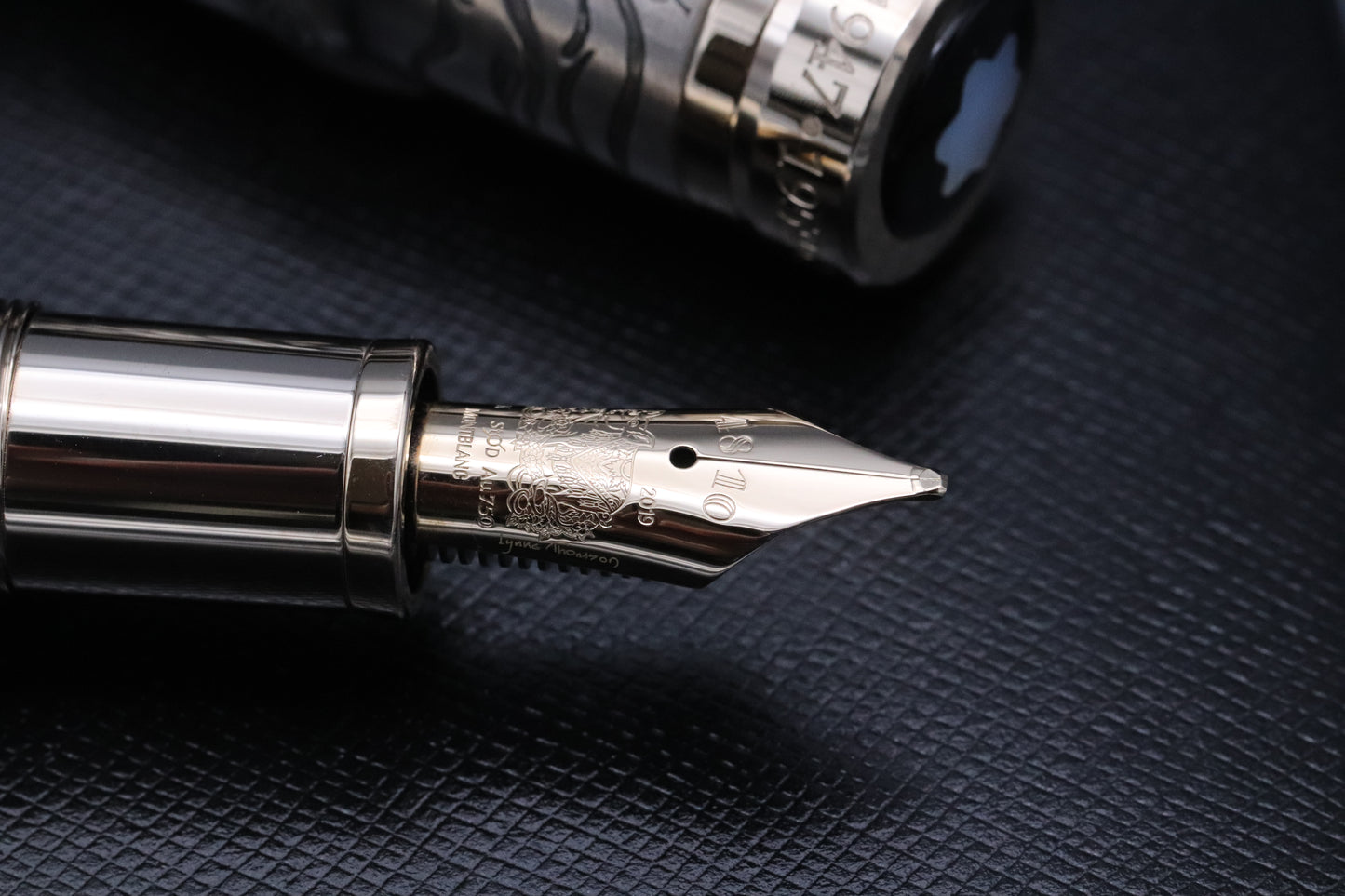 Montblanc Legend of Zodiacs The Pig LE512 Fountain Pen - BB Nib