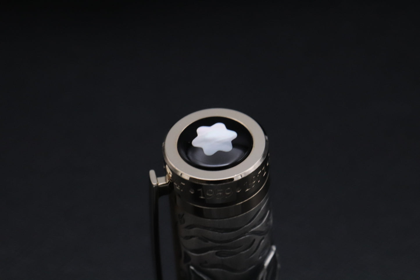 Montblanc Legend of Zodiacs The Pig LE512 Fountain Pen - BB Nib