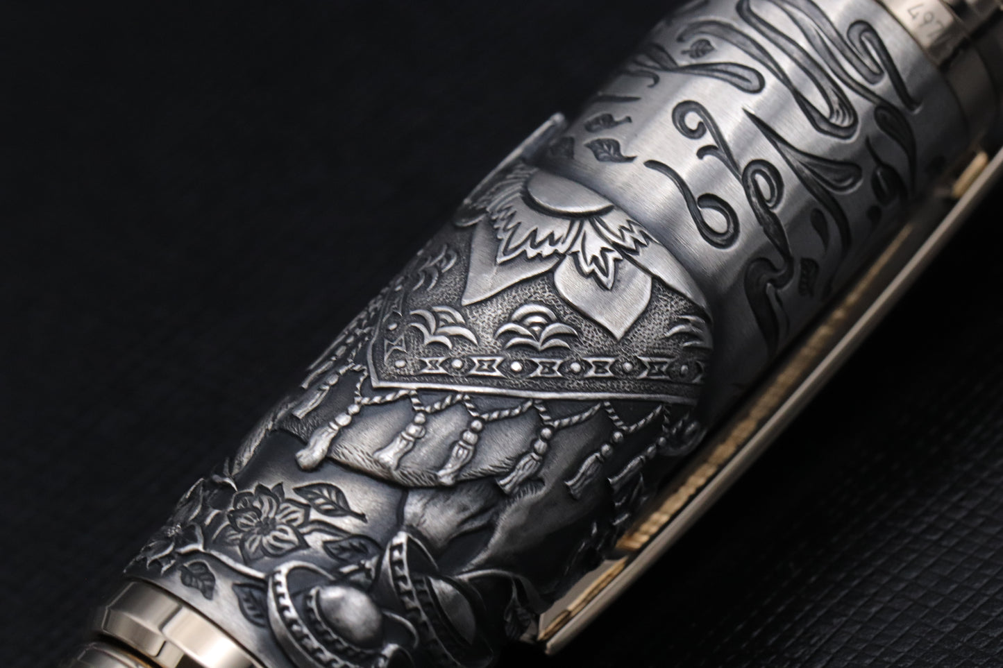Montblanc Legend of Zodiacs The Pig LE512 Fountain Pen - BB Nib