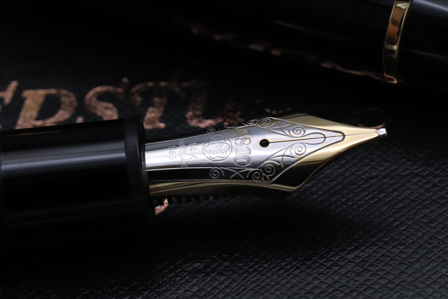 Montblanc Meisterstuck 149 Gold-Coated Fountain Pen - 1985-91 - Broad Nib