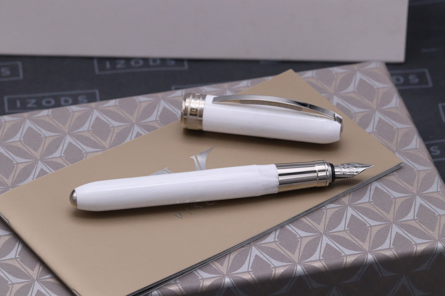 Visconti Rembrandt White Marble Resin Fountain Pen - Fine Nib