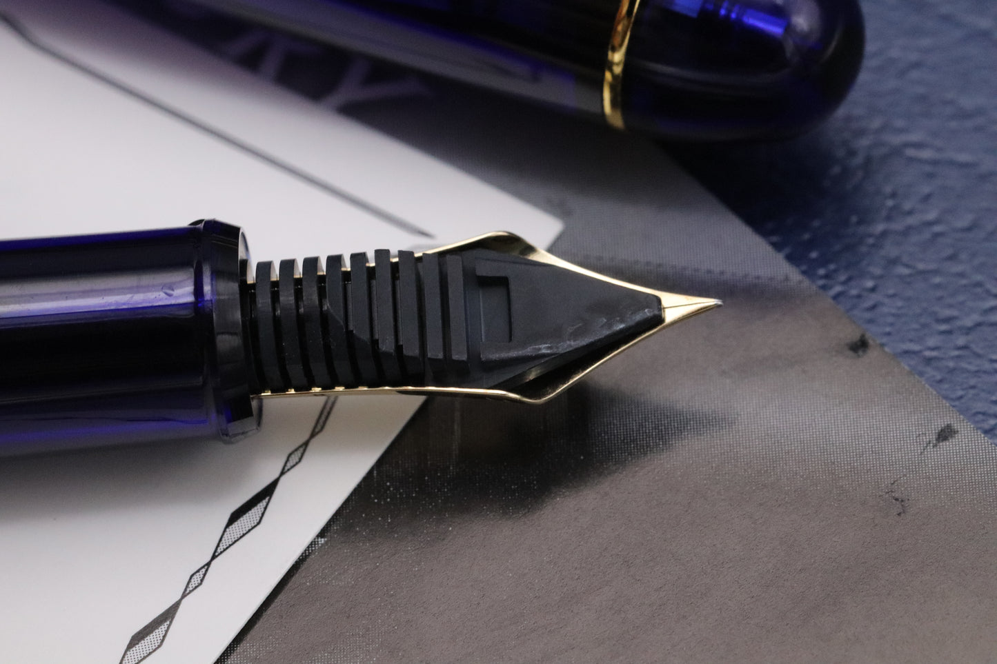 Platinum 3776 Chartres Blue GT Fountain Pen - EF Nib