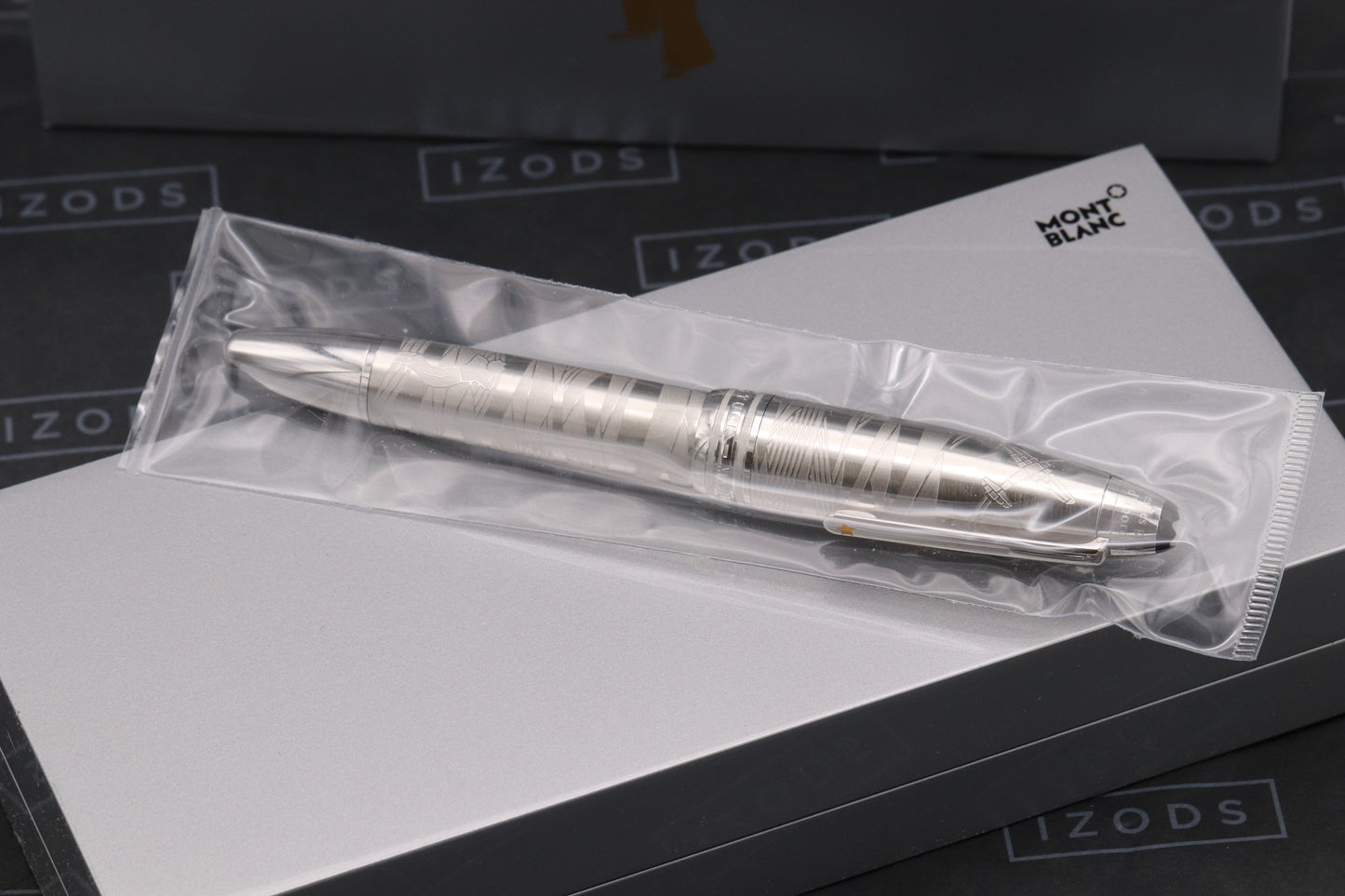 Montblanc Meisterstuck LeGrand Petit Prince Aviator LE943 Fountain Pen - SEALED