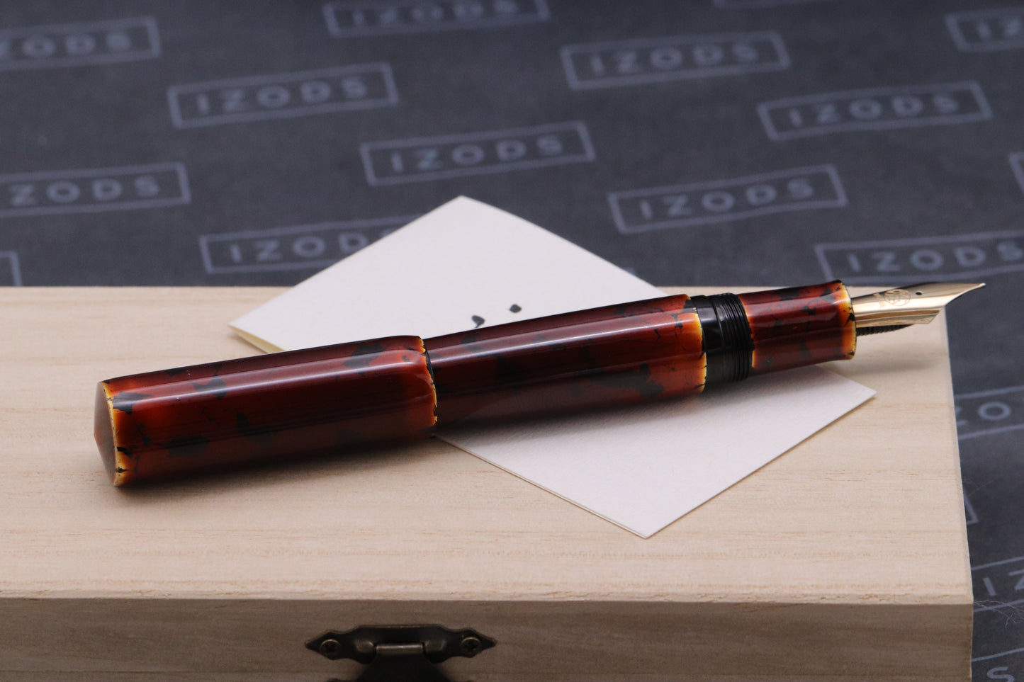 Yurie Shitsu-Kou Byakudan Urushi Fountain Pen - UNUSED - MF Nib