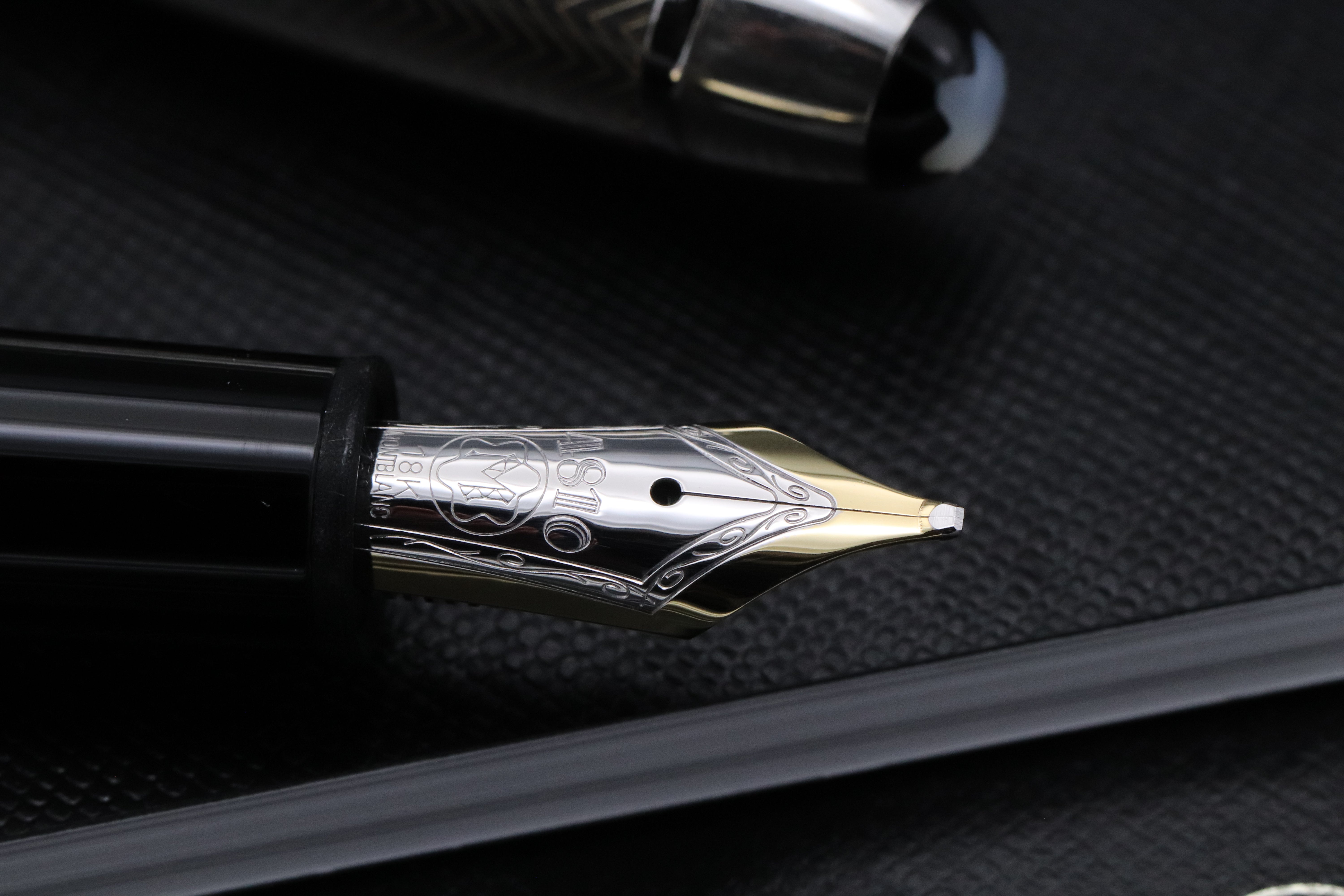 Montblanc Meisterstuck 146 LeGrand Silver Barley Diamond Fountain