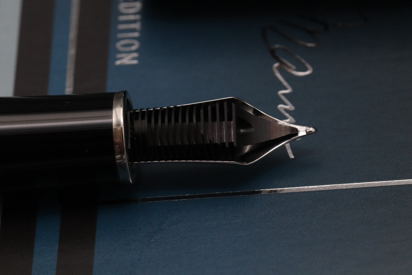 Share Montblanc Writers Edition Thomas Mann Fountain Pen - UNUSED