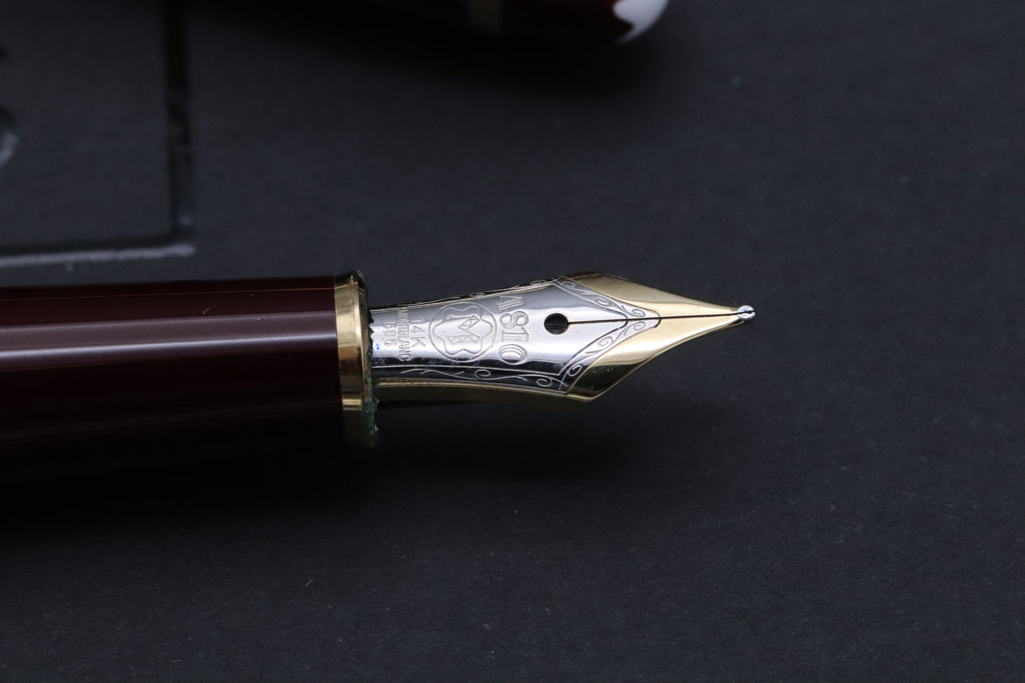 Montblanc Meisterstuck 144 Classique Bordeaux Fountain Pen