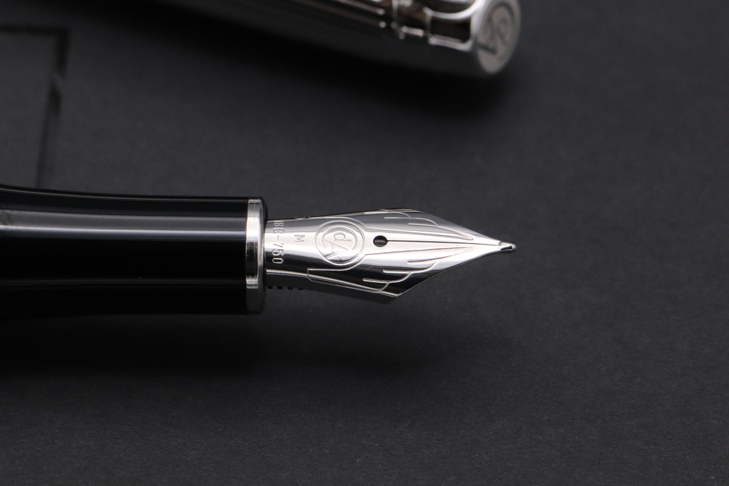 Caran d'Ache Leman Bicolor White Fountain Pen