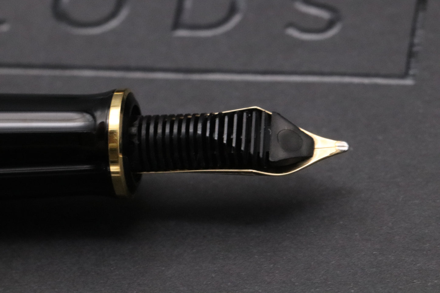 Pelikan Souveran M600 Red Black Fountain Pen