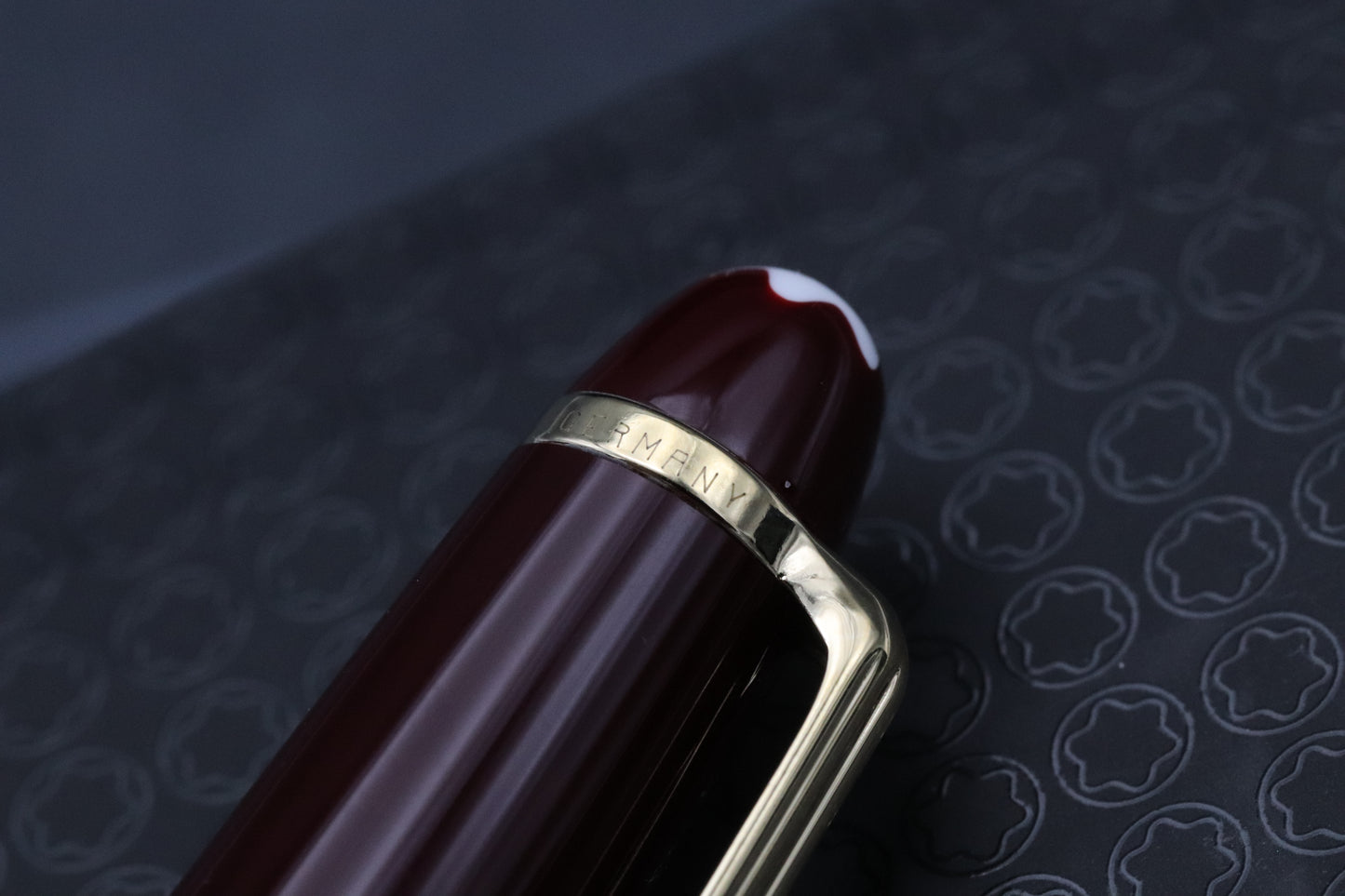 Montblanc Meisterstuck 144 Classique Bordeaux Fountain Pen - EF Nib