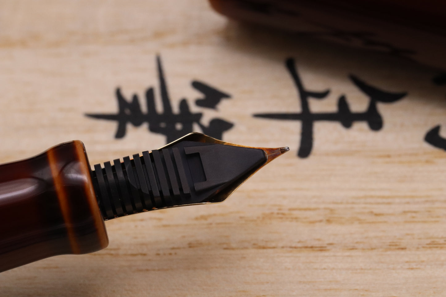 Nakaya D-17mm Portable Cigar Toki-tamenuri Fountain Pen - Soft Fine Nib