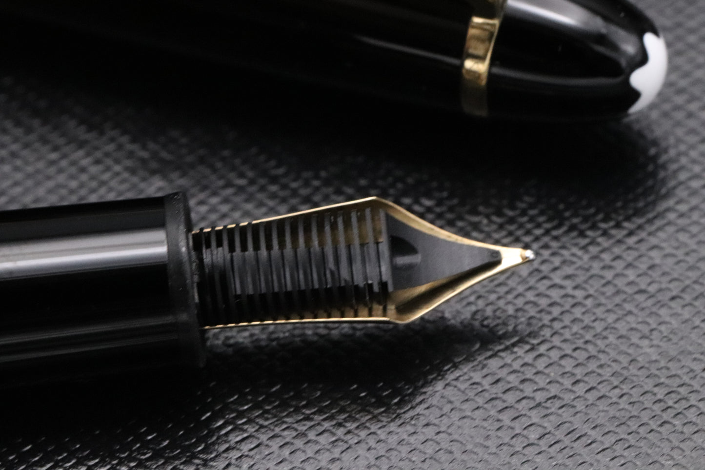 Montblanc Meisterstuck 147 Traveller Gold Coated Fountain Pen