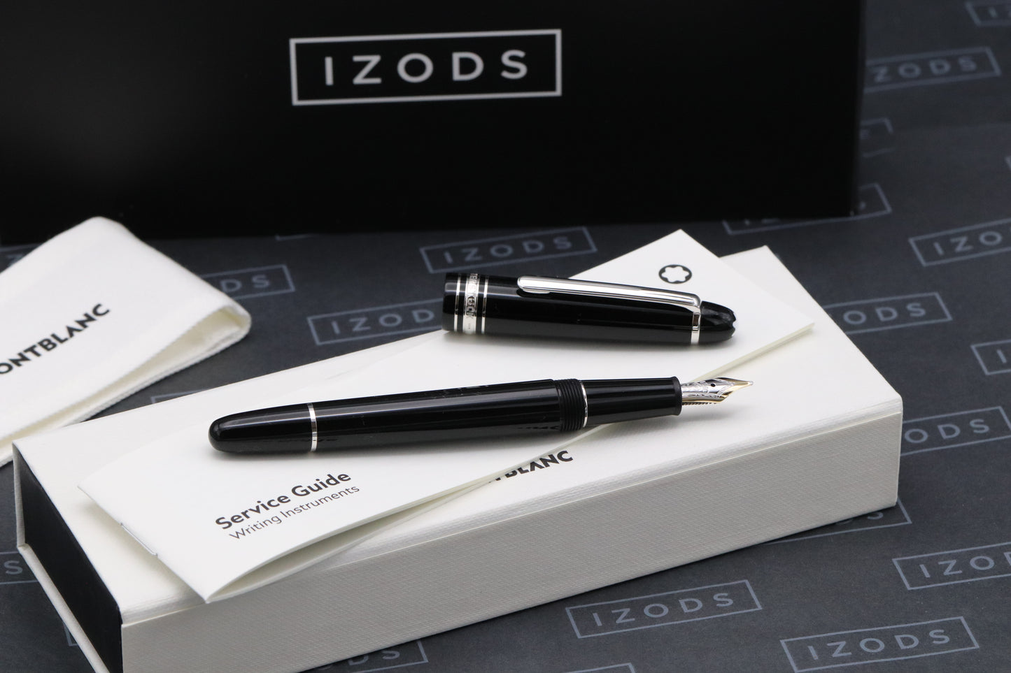 Montblanc Meisterstuck 145 Classique Platinum Coated Fountain Pen