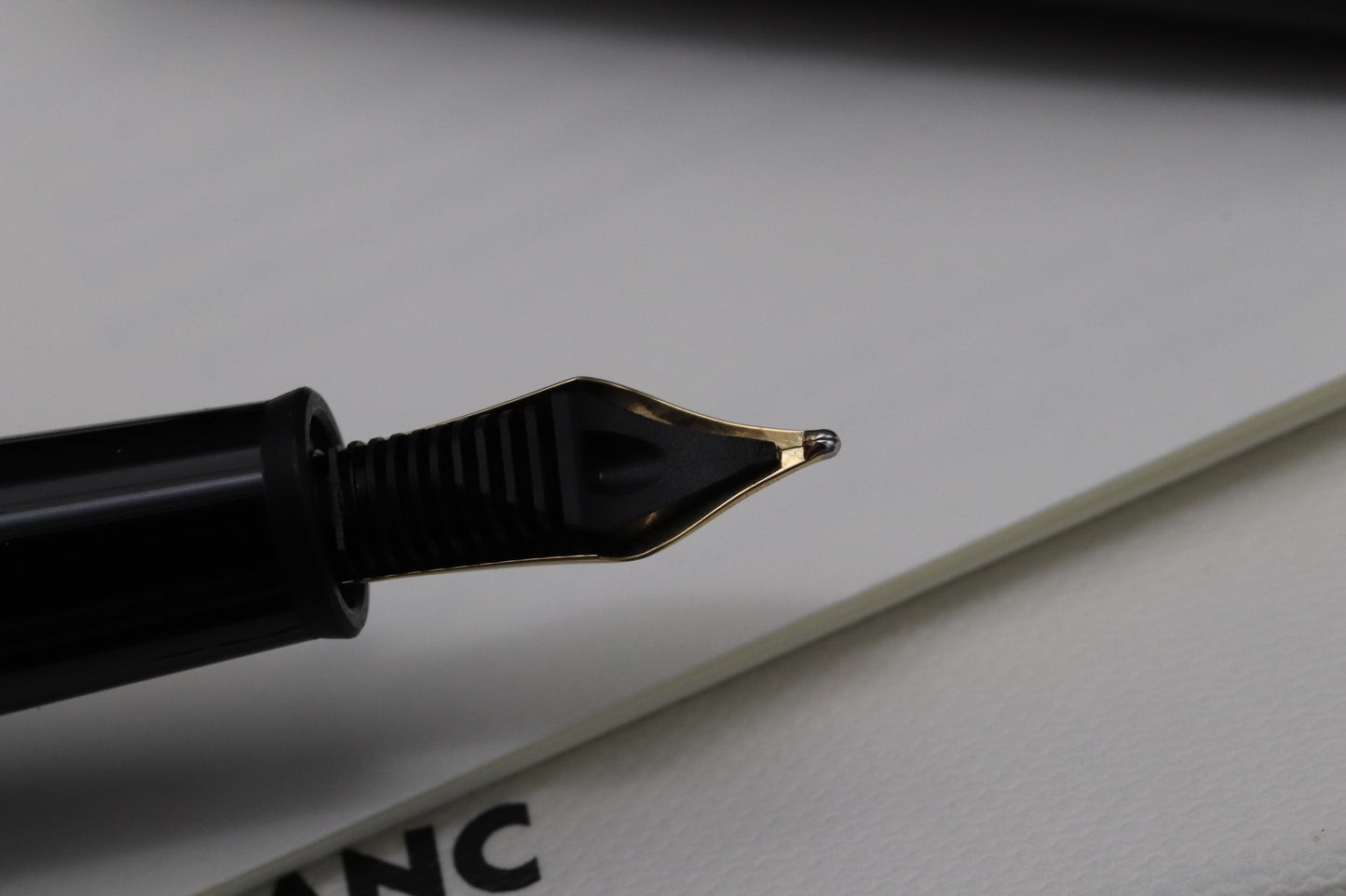 Montblanc Meisterstuck 145 Classique Platinum Coated Fountain Pen