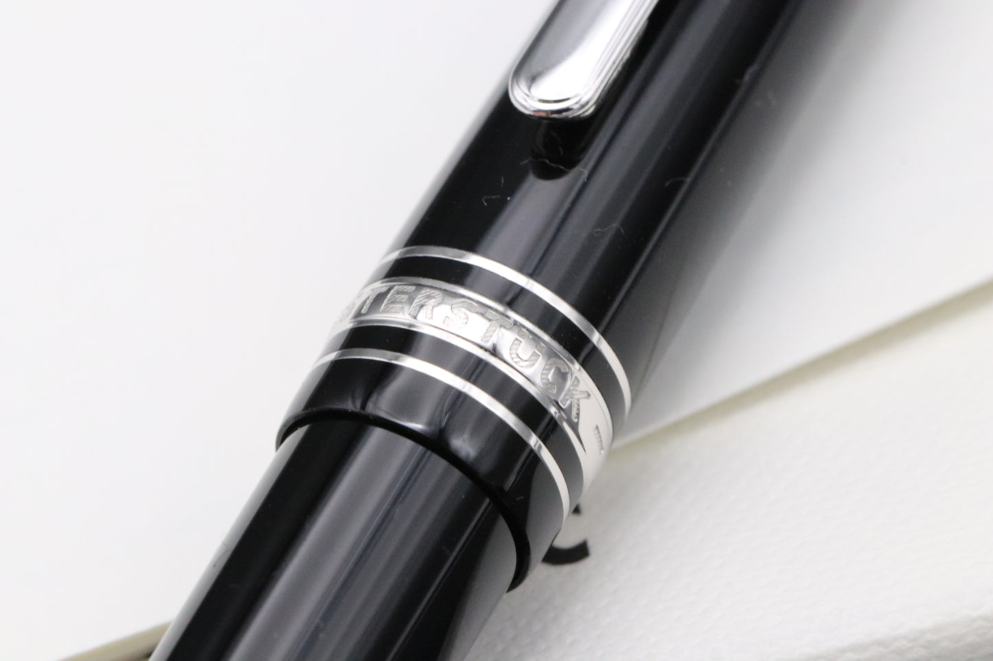 Montblanc Meisterstuck 145 Classique Platinum Coated Fountain Pen