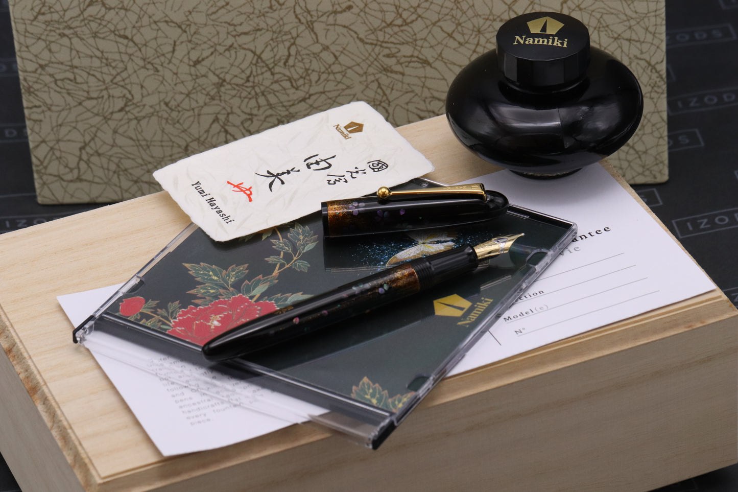 Namiki Yukari Yozakura Maki-e Raden Yumi Fountain Pen