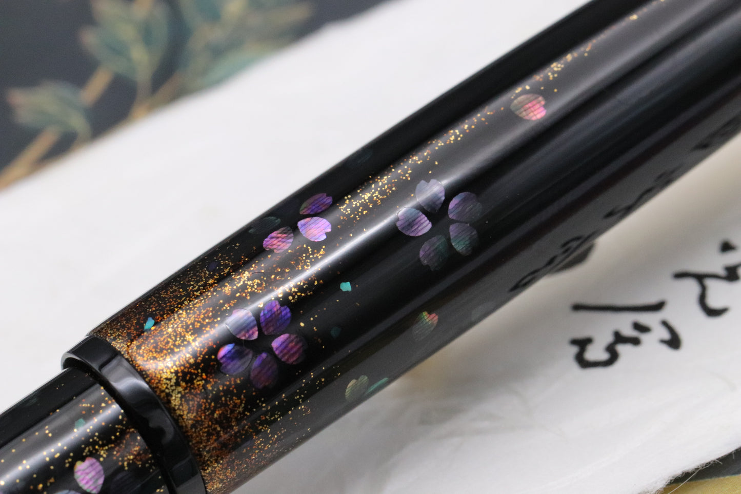 Namiki Yukari Yozakura Maki-e Raden Yumi Fountain Pen