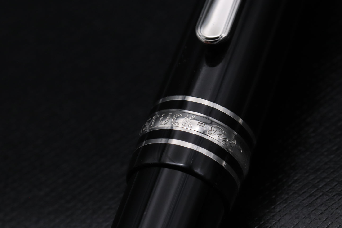 Montblanc Meisterstuck 145 Classique Platinum Coated Fountain Pen