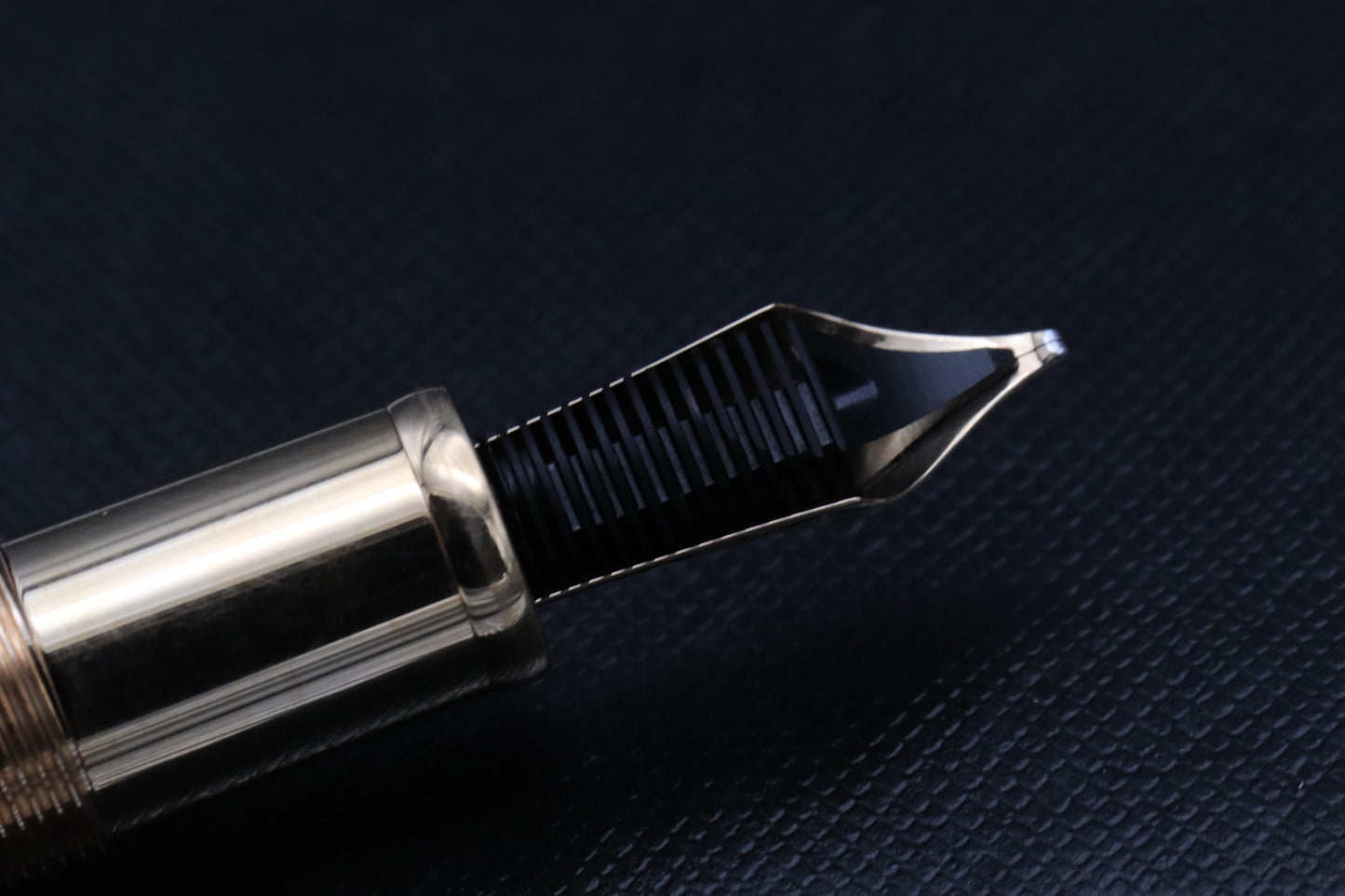 Montblanc Patron of Art Elizabeth I 888 Fountain Pen