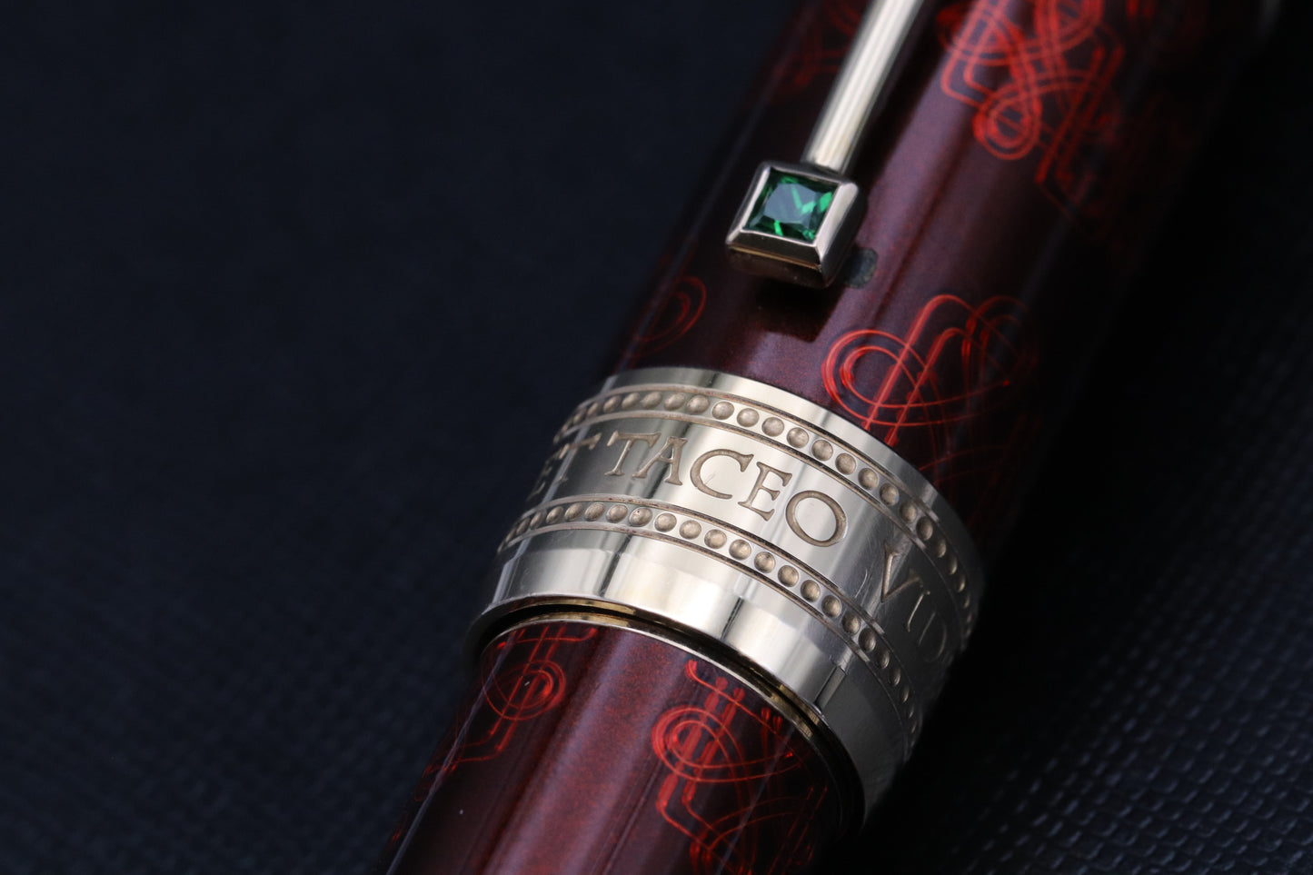 Montblanc Patron of Art Elizabeth I 888 Fountain Pen