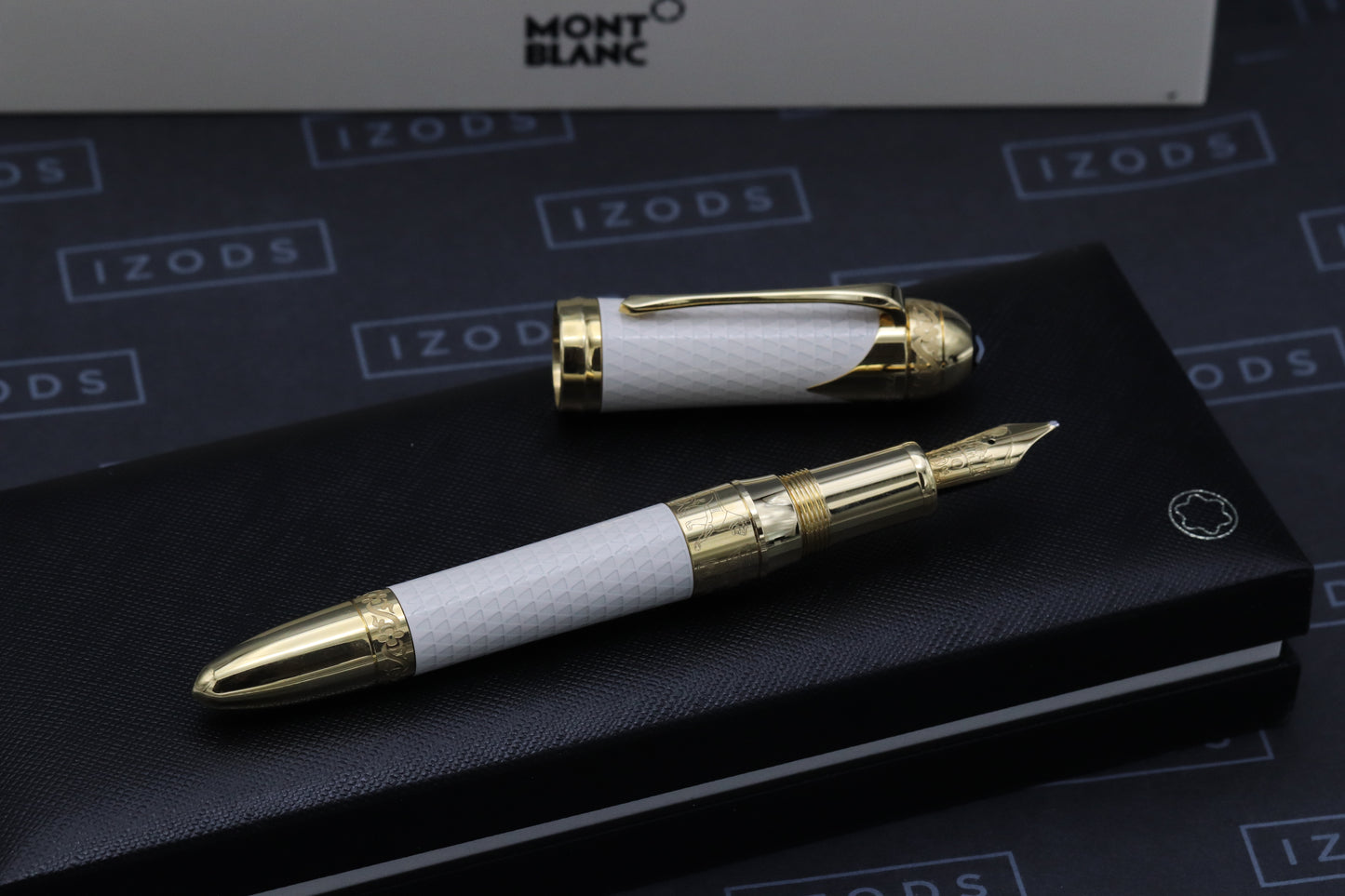 Montblanc Patron of Art Max von Oppenheim 888 Fountain Pen - BB Nib