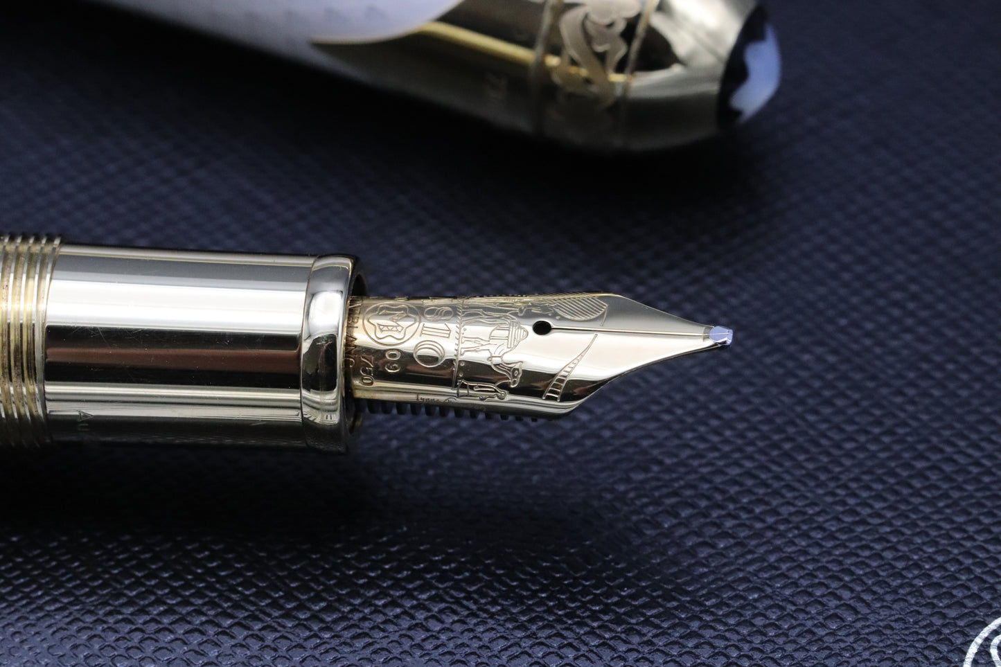 Montblanc Patron of Art Max von Oppenheim 888 Fountain Pen - BB Nib