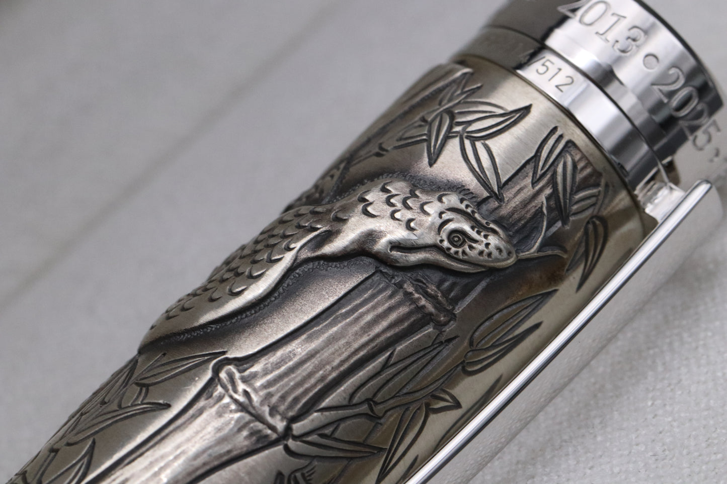 Montblanc Legend of Zodiacs The Snake LE512 Fountain Pen - BB Nib