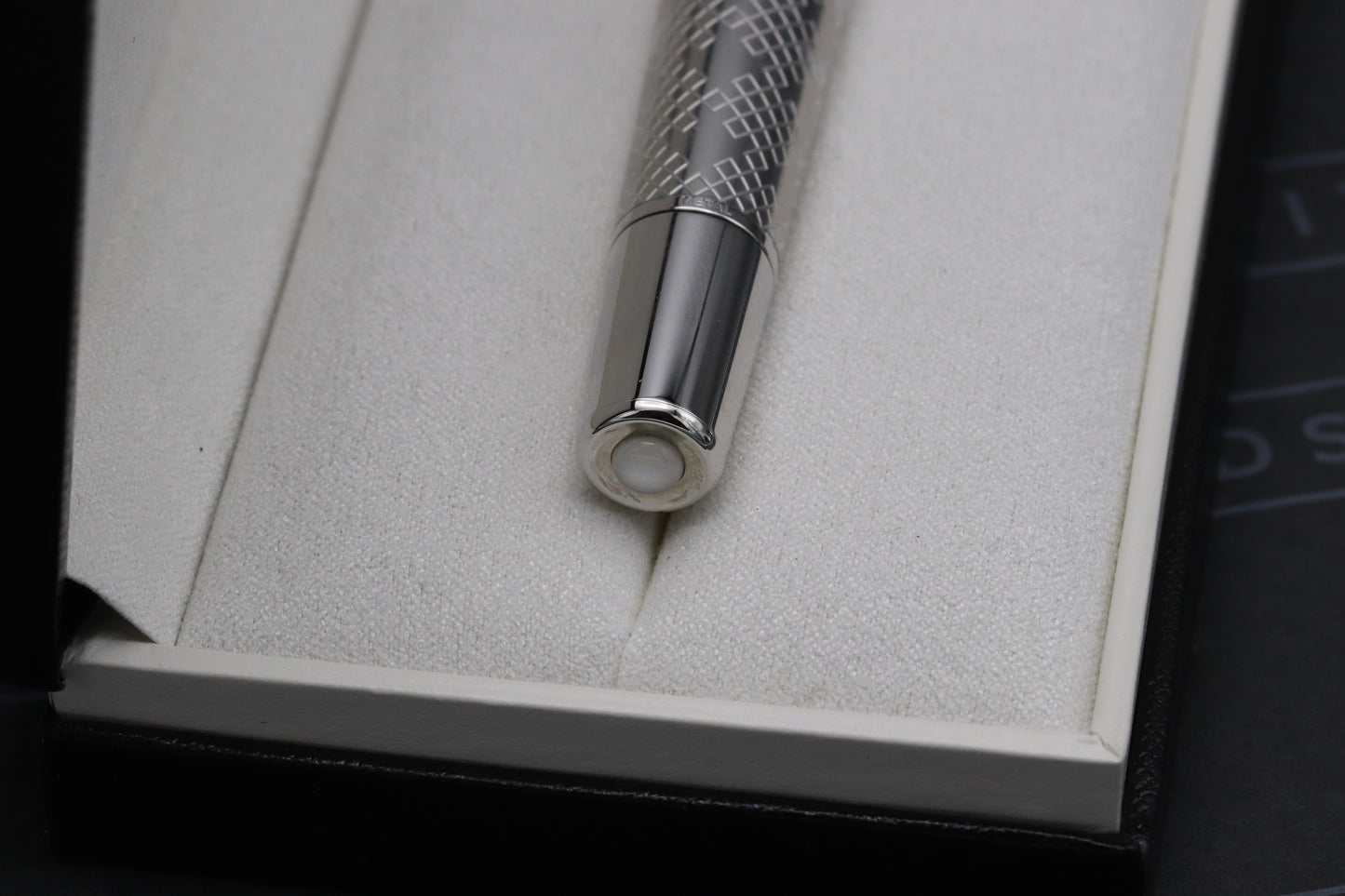 Montblanc Legend of Zodiacs The Snake LE512 Fountain Pen - BB Nib