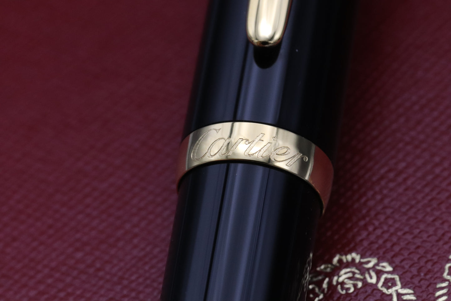 Cartier R de Cartier Black Red Gold Rollerball Pen