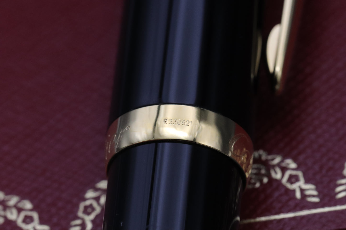 Cartier R de Cartier Black Red Gold Rollerball Pen