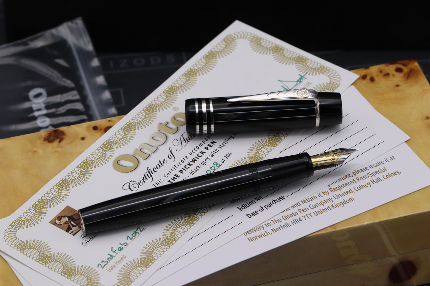 Onoto Magna Charles Dickens Pickwick Limited Edition Fountain Pen
