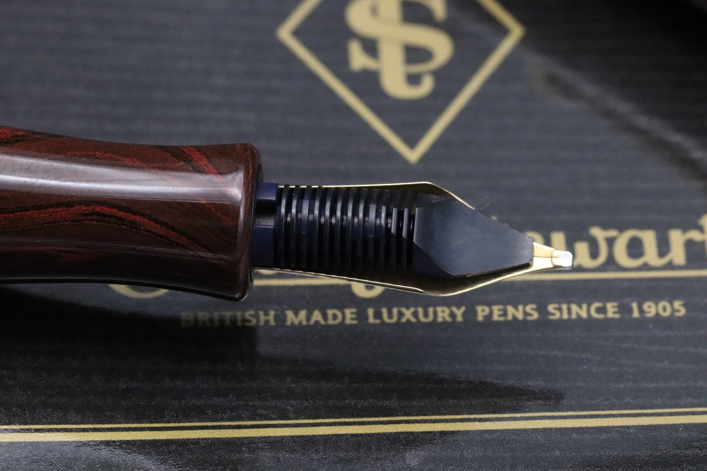 Conway Stewart Marlborough Rose Ripple Ebonite Eyedropper Fountain Pen - IB Nib
