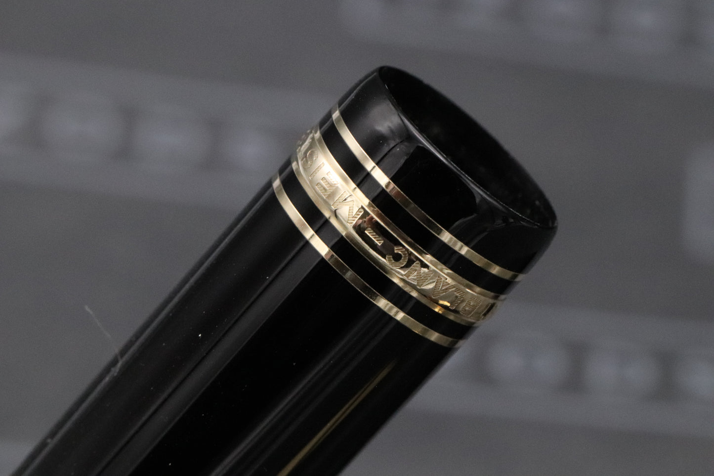 Montblanc Meisterstuck 149 Gold-Coated Desk Stand