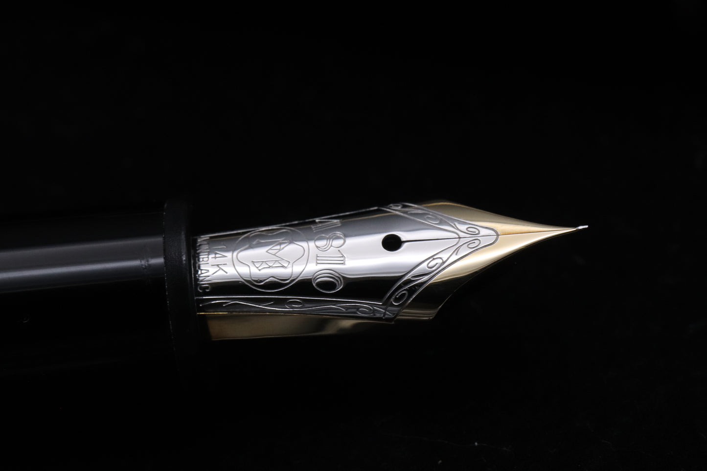 Montblanc Meisterstuck LeGrand Gold Line Fountain Pen - 1991 - NEVER INKED - EF