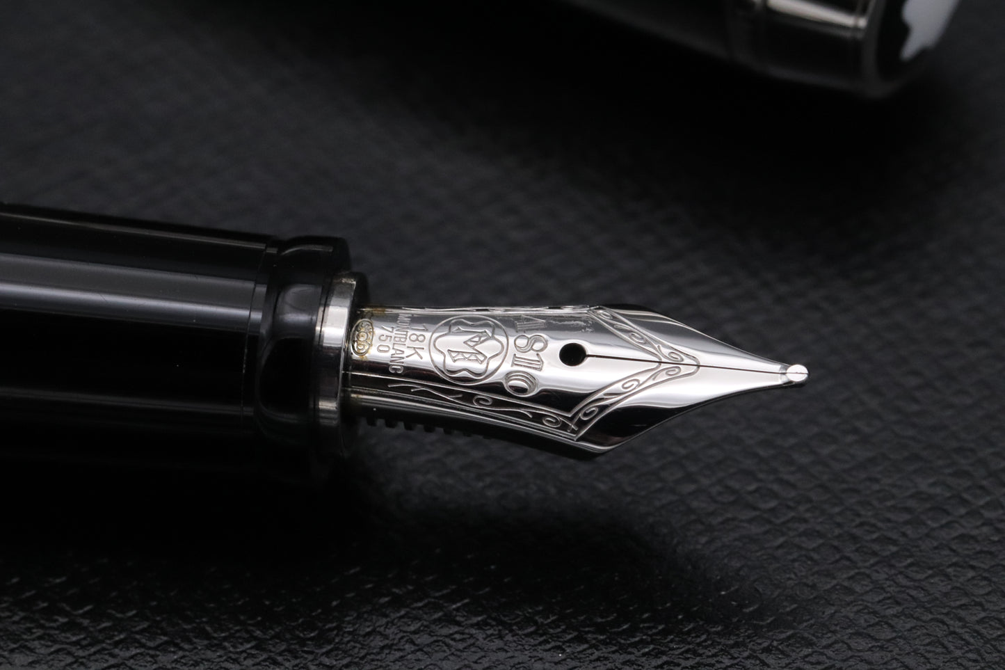 Montblanc Boheme Jewels Amethyst Fountain Pen and Pouch Set