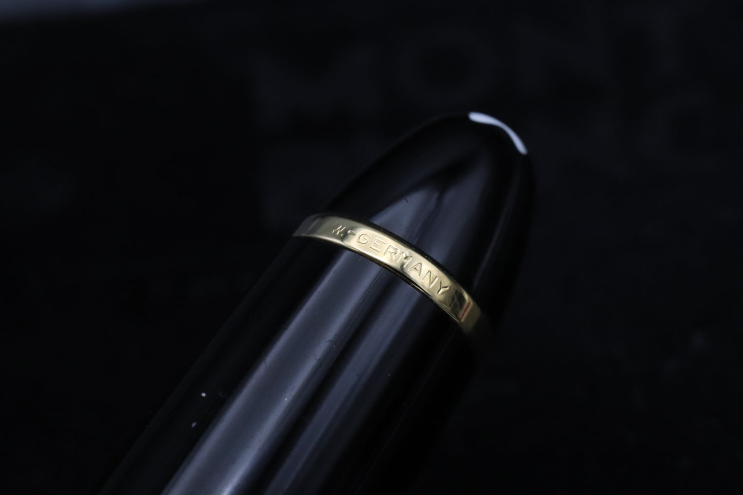 Montblanc Meisterstuck LeGrand Gold Line Fountain Pen - 1991 - NEVER INKED - EF