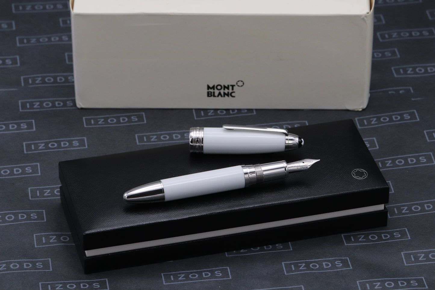 Montblanc Masters for Meisterstuck LeGrand Meissen White Porcelain Fountain Pen